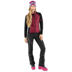 DYNAFIT SPEED INSULATION HYBRID JKT W BEET RED 23 6 DYNAFIT SPEED INSULATION HYBRID JKT W BEET RED 23 -Koude Kleding 9 115346 speed insulation hybrid jkt w beet red 08 0000071589 6211 03